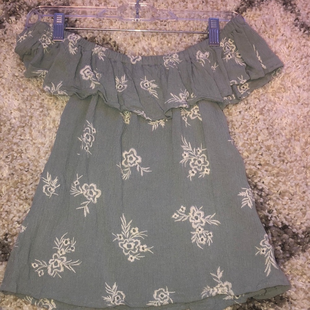 Tillys size XS off the shoulder top